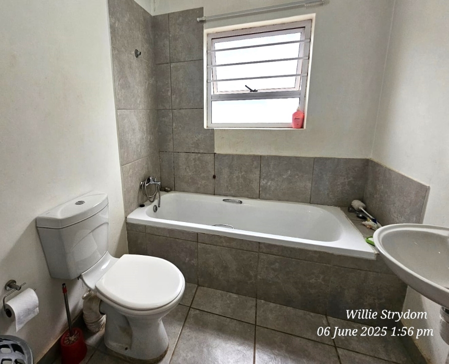 3 Bedroom Property for Sale in Dalvale Western Cape